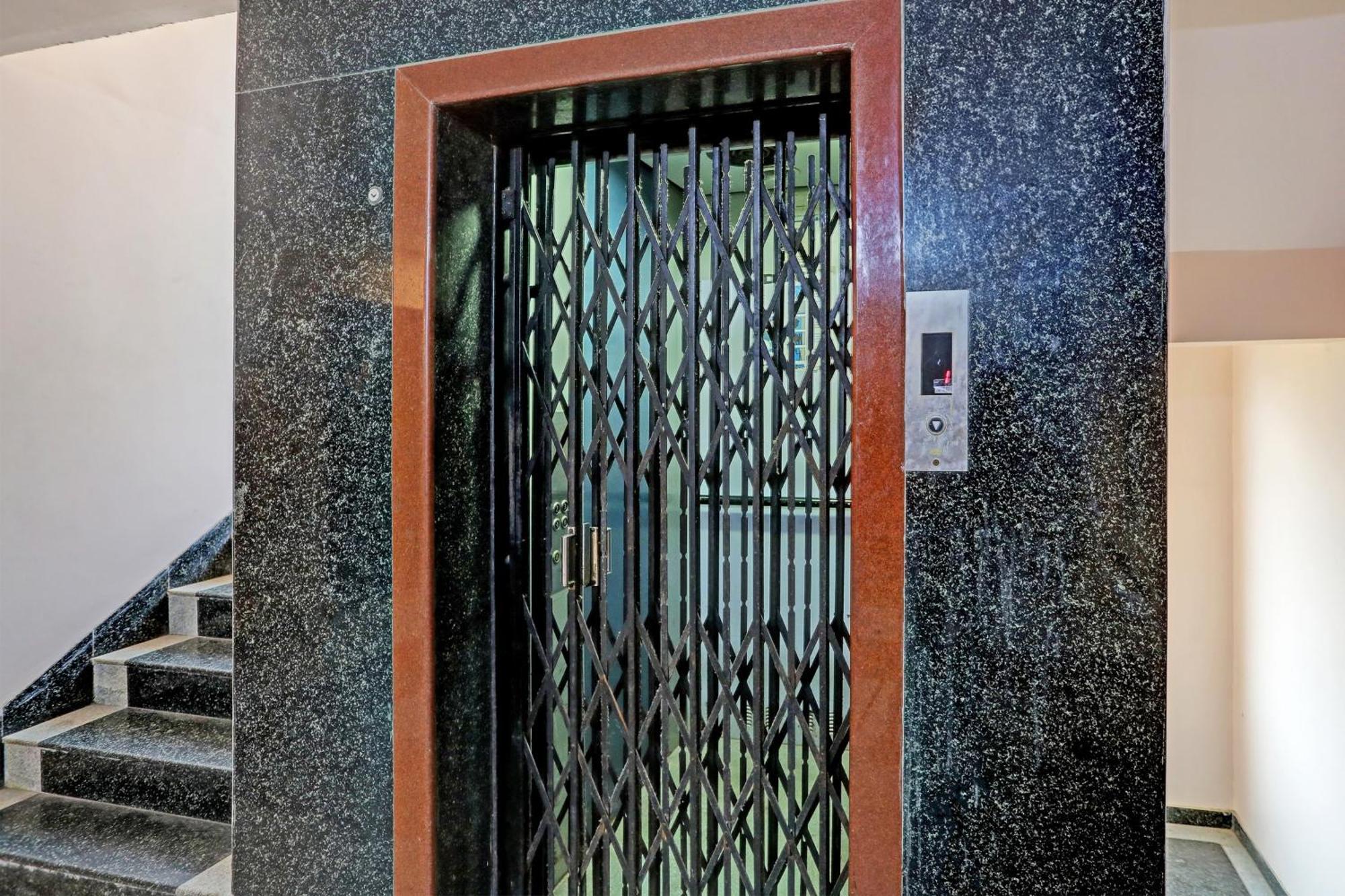 Hotel O Ritesh Grand Hyderabad Exteriör bild
